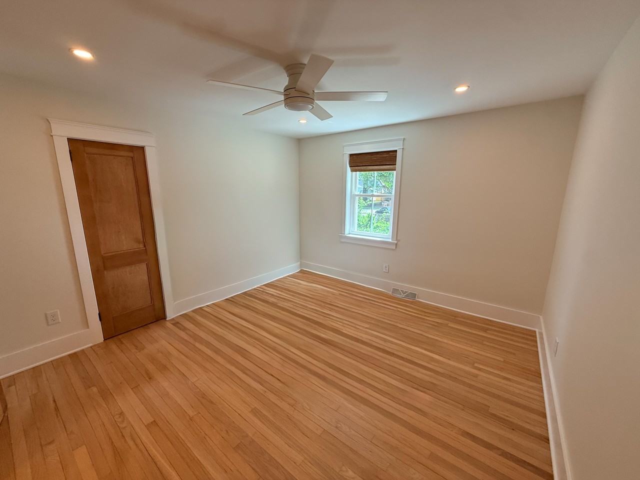 2079 Saint Lukes Dr Apt A #NA - Photo 6 of 9