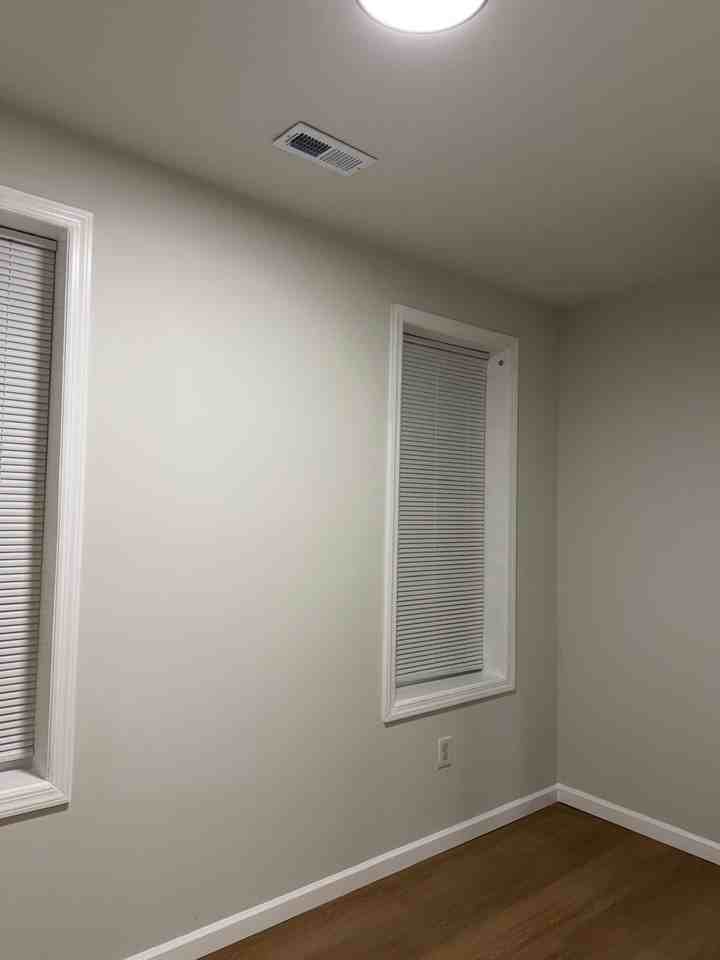 603 N Front St #B - Photo 7 of 9
