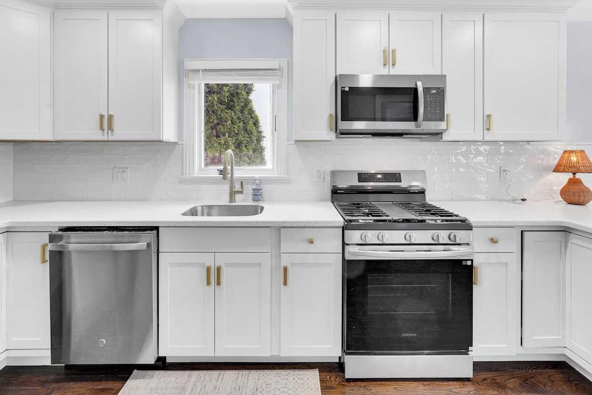 639 Redmond Ave #NA - Photo 6 of 13
