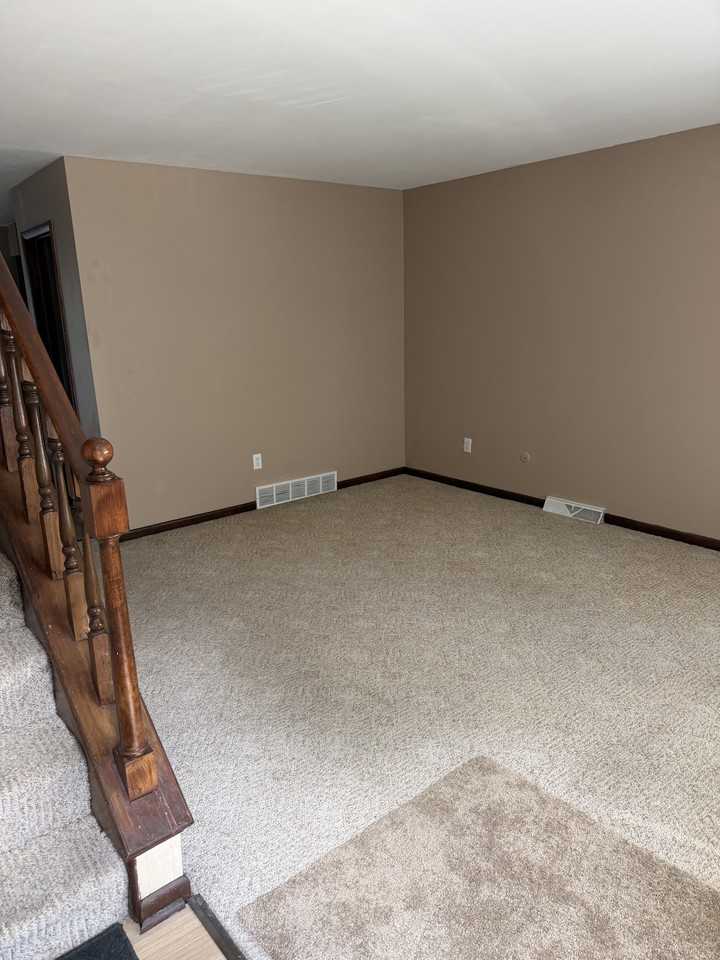 811 N Fayette St #813 - Photo 7 of 10