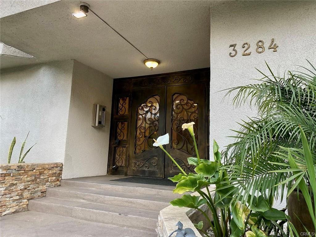 3284 Barham Blvd #304