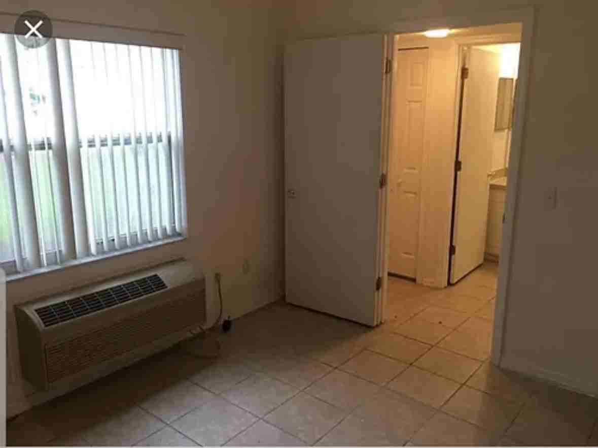 264 Mango Dr #1 - Photo 2 of 9
