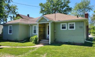 featured image of 1215 Grand Ave #NA
