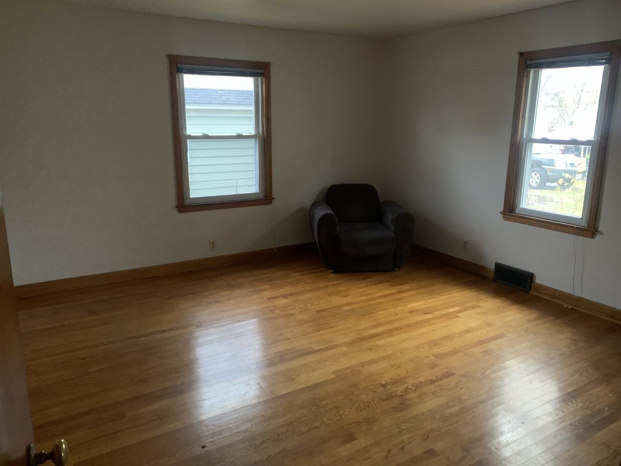 1215 Grand Ave #NA - Photo 4 of 8