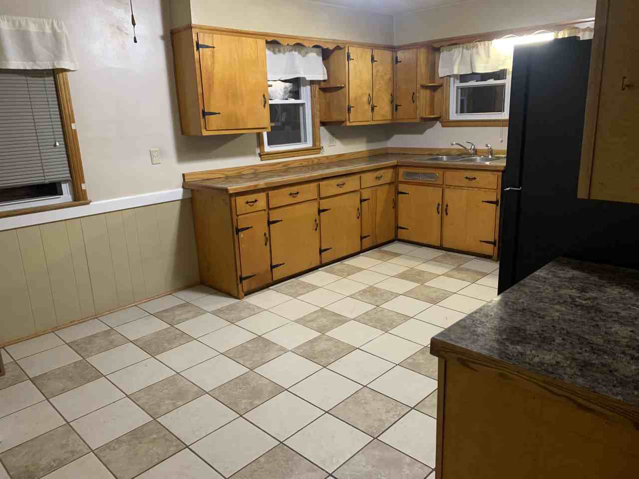 1215 Grand Ave #NA - Photo 7 of 8