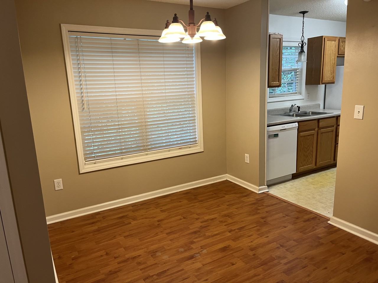 1305 Cedar Shoals Dr #100 - Photo 4 of 15
