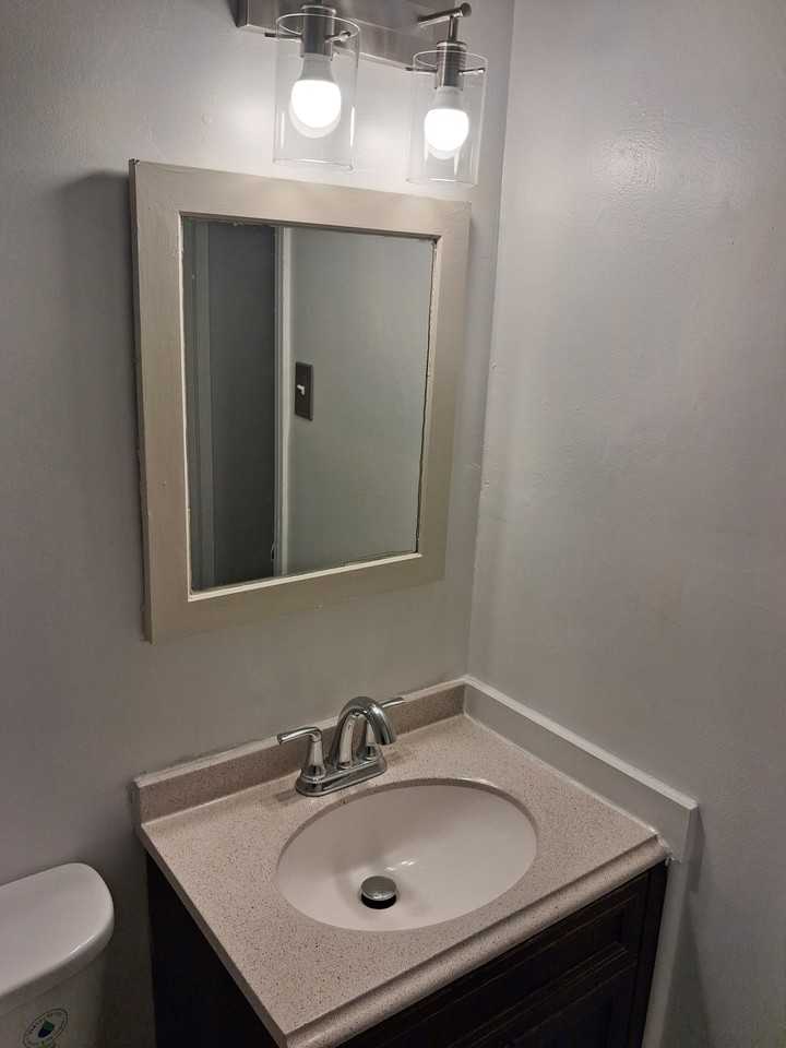 1326 E 38th St #1326 - Photo 3 of 15