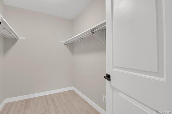 13618 E Bethany Pl - Photo 7 of 17