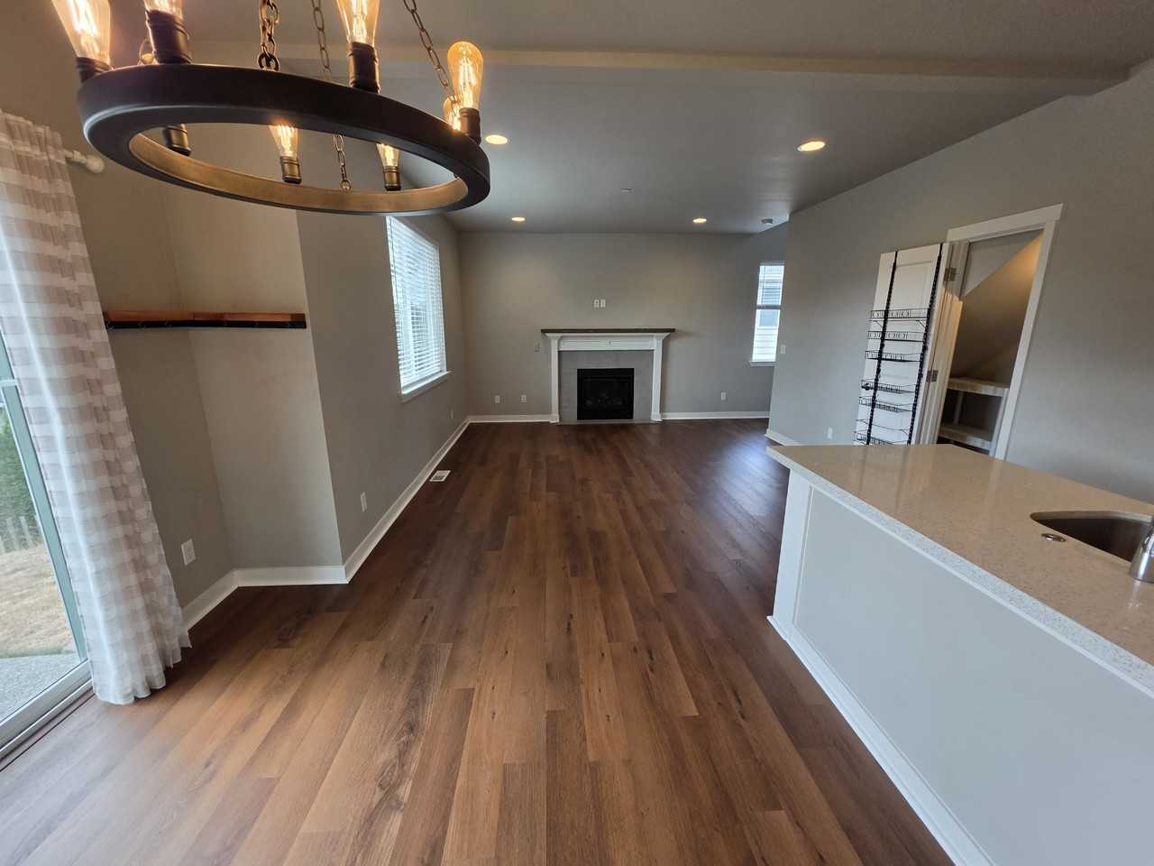 736 Freedom Ct Se #NA - Photo 7 of 23