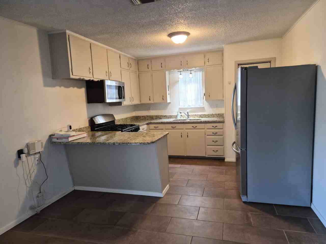 1925 Edmund Blvd #NA - Photo 5 of 21