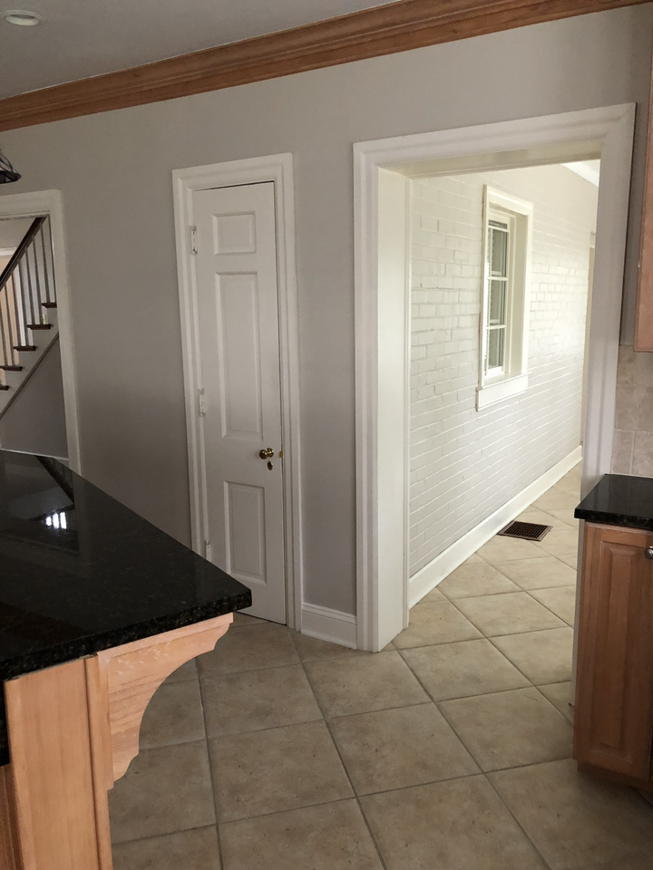 1453 Tates Creek Rd #NA - Photo 6 of 24