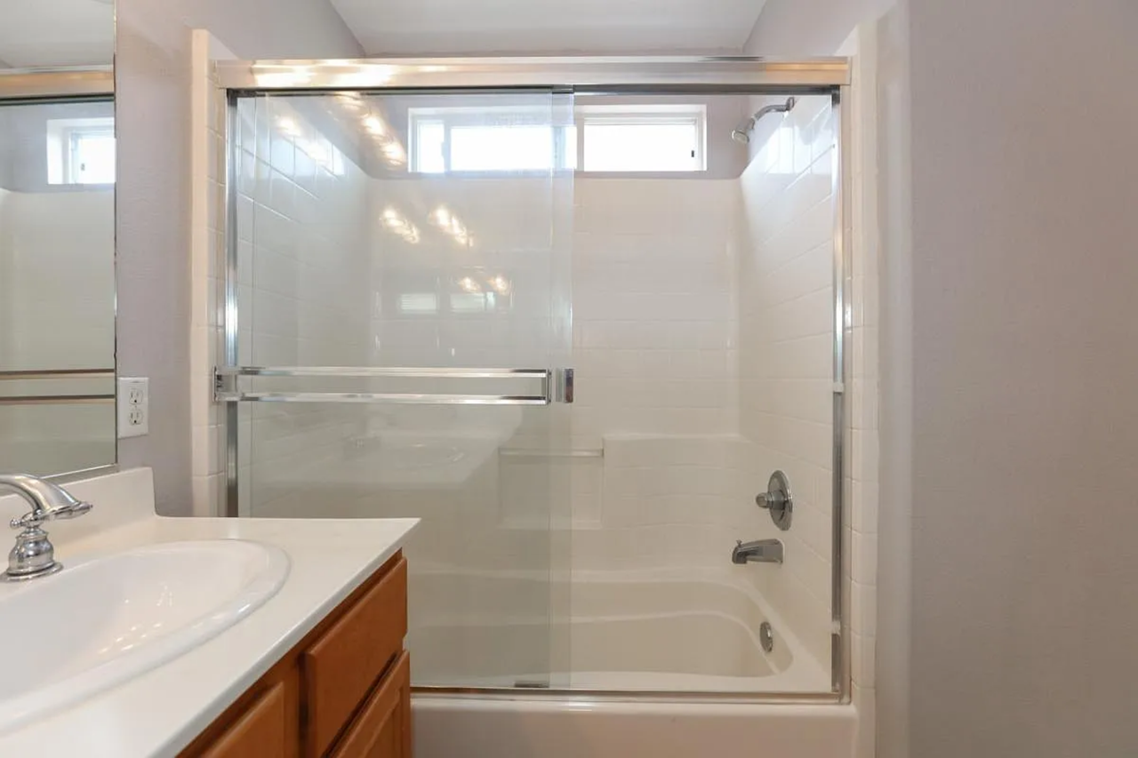 9122 Lemona Ave #NA - Photo 7 of 15