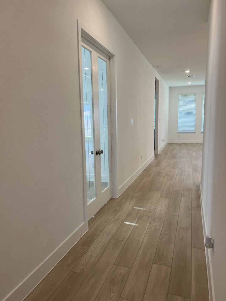2619 Grove Crest Dr #NA - Photo 2 of 14