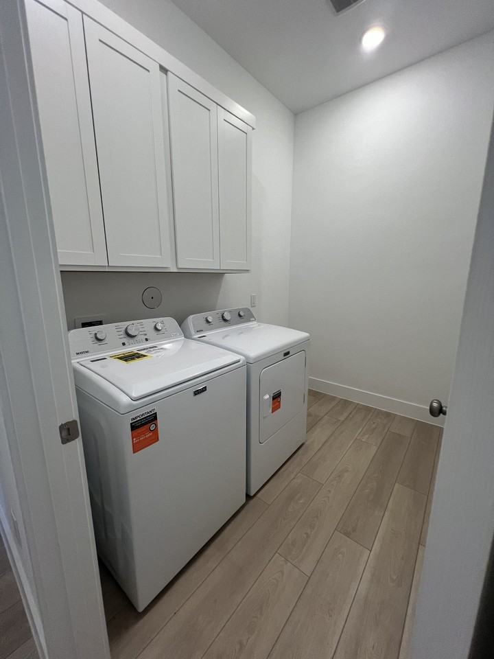 2619 Grove Crest Dr #NA - Photo 4 of 14