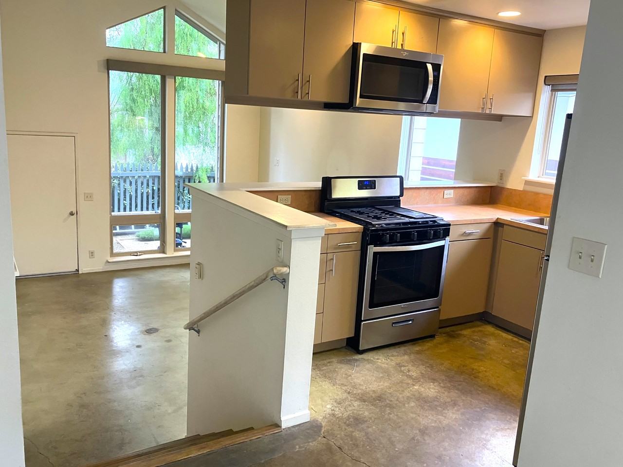 3053 Rockview Pl #NA - Photo 2 of 14