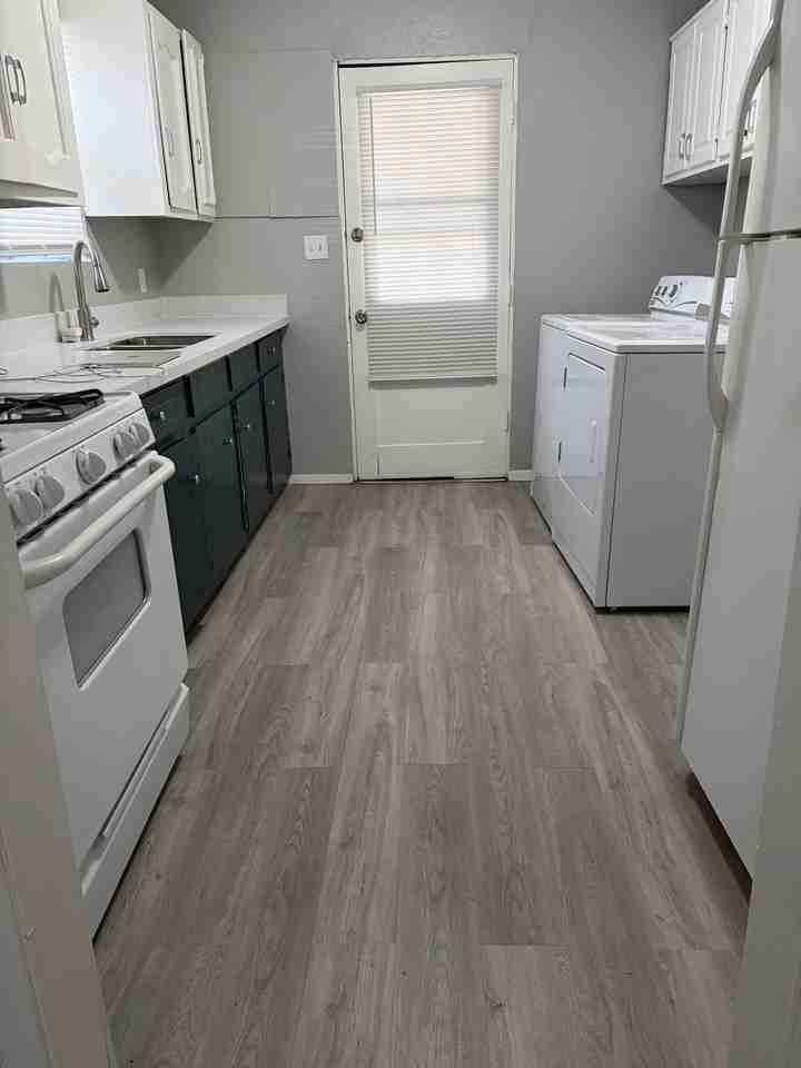 4913 S 26th St #NA - Photo 3 of 9