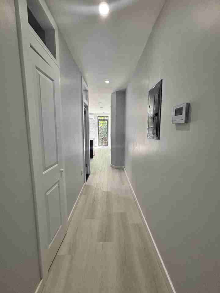 190 Stanton St #1D1