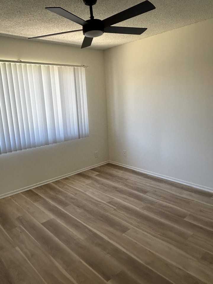 10033 Sepulveda Blvd #D - Photo 7 of 16