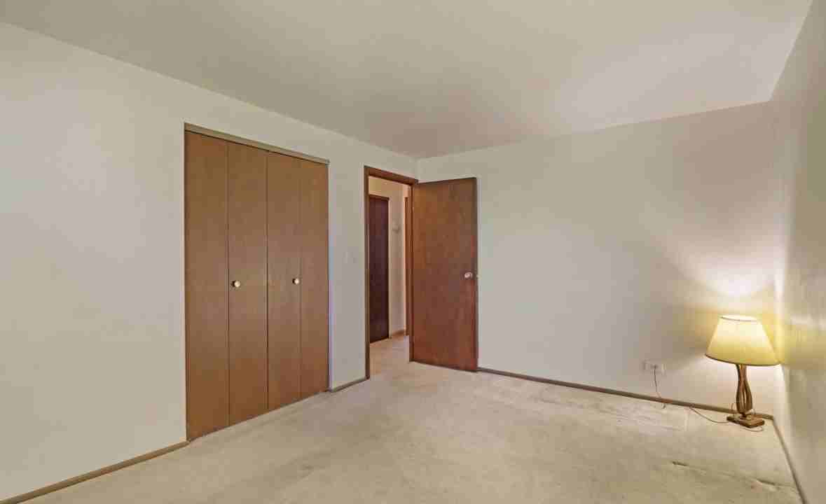 808 W Weathersfield Way #NA - Photo 4 of 16