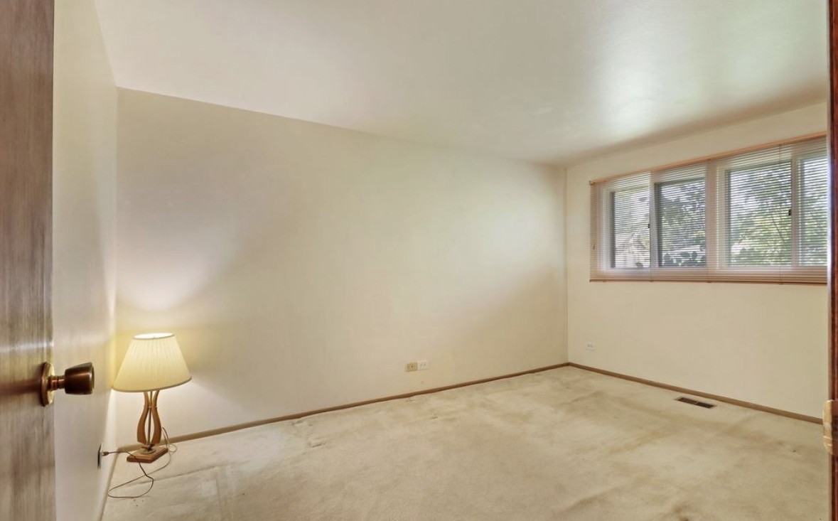 808 W Weathersfield Way #NA - Photo 5 of 16