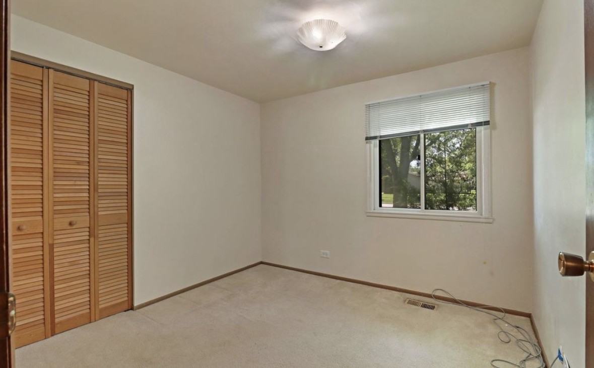 808 W Weathersfield Way #NA - Photo 7 of 16
