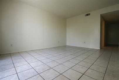 201 E Sequoia Ave #4 - Photo 4 of 9