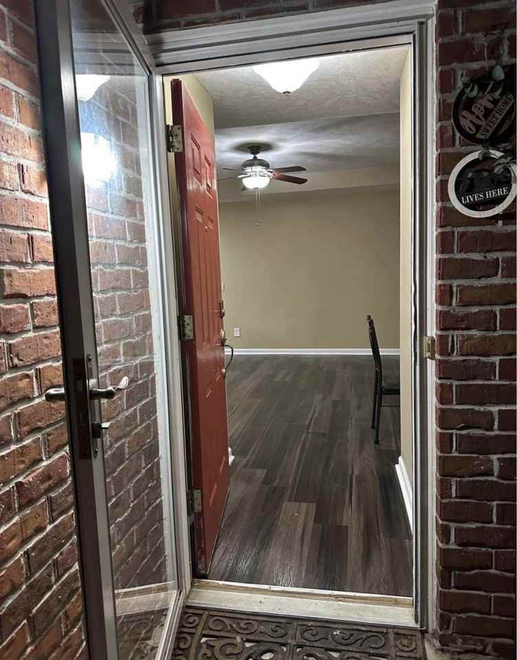 608 Freedom Ct #NA - Photo 6 of 16