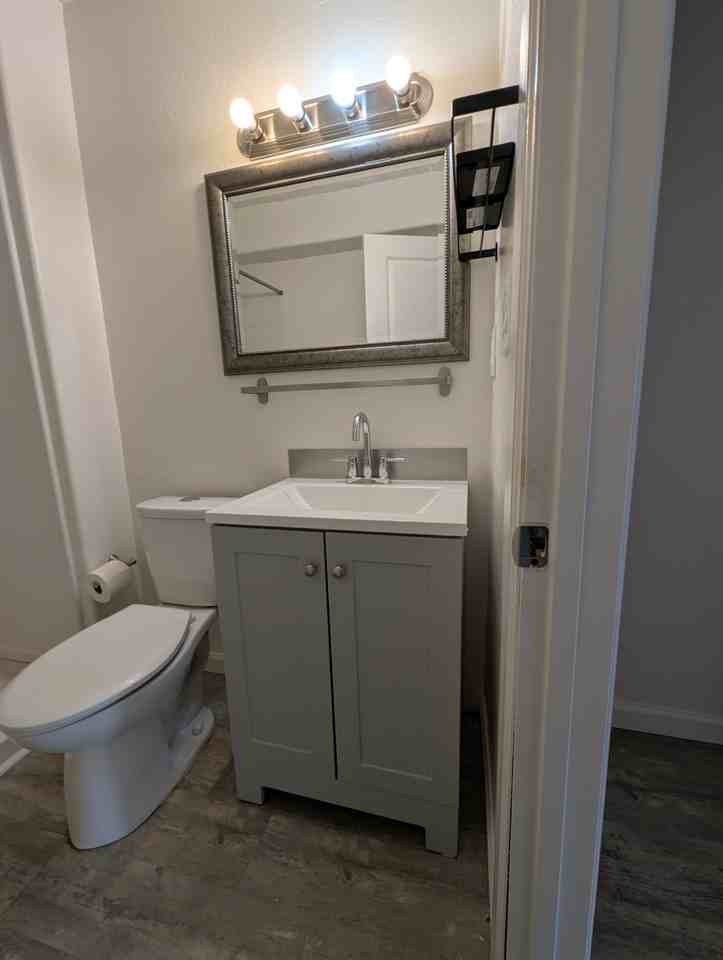 1418 S Stanley Pl #2 - Photo 4 of 9
