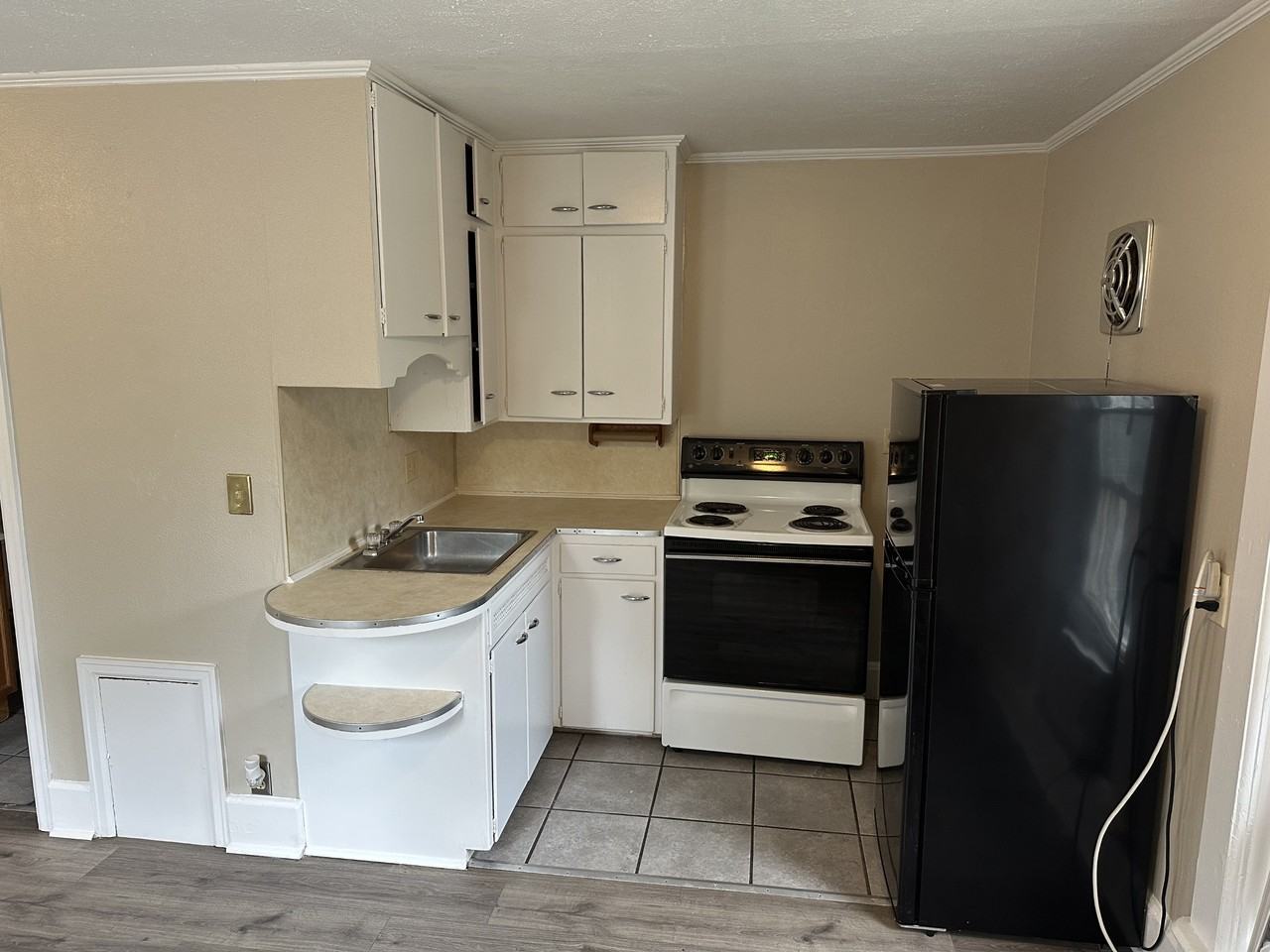 1127 Buckland Ave #4 - Photo 2 of 6
