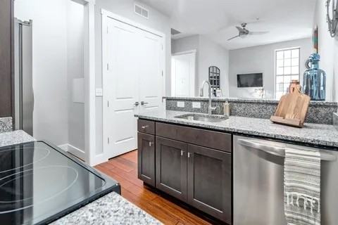 1033 Keenan Ct #11A - Photo 5 of 9