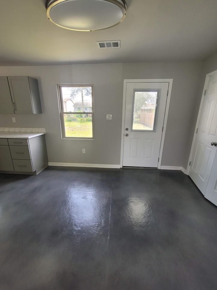 525 E Loyola Dr #NA - Photo 5 of 12