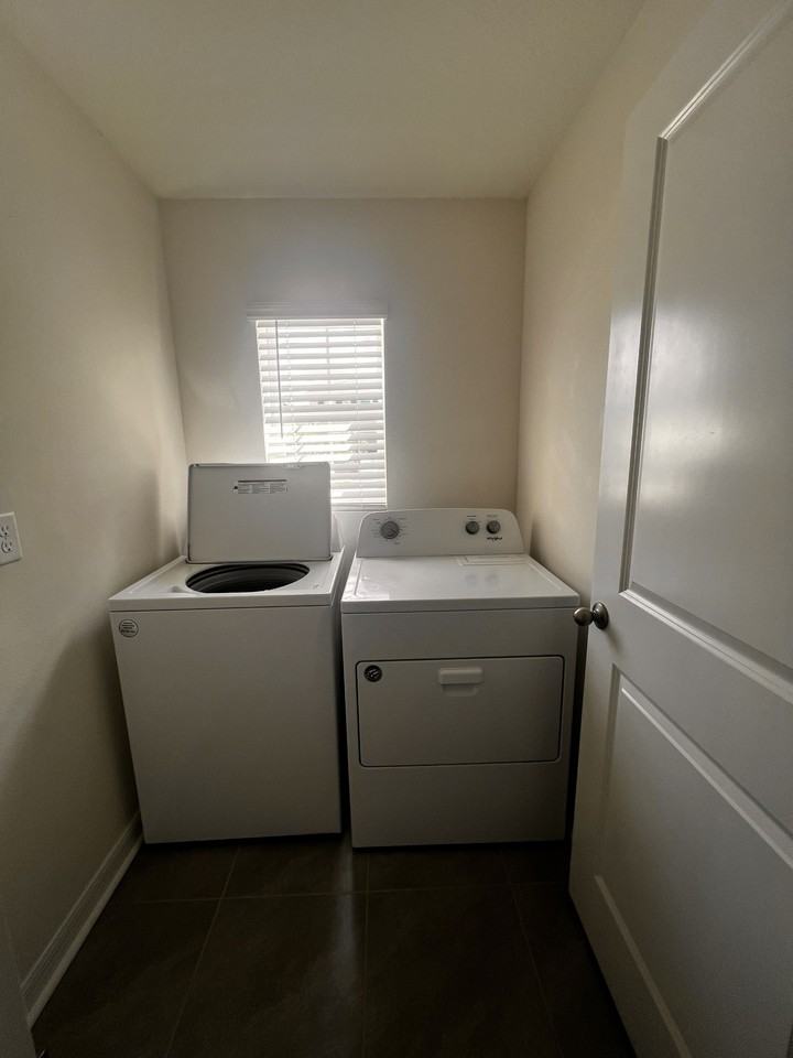 450 Sunlit Coral St #NA - Photo 2 of 19