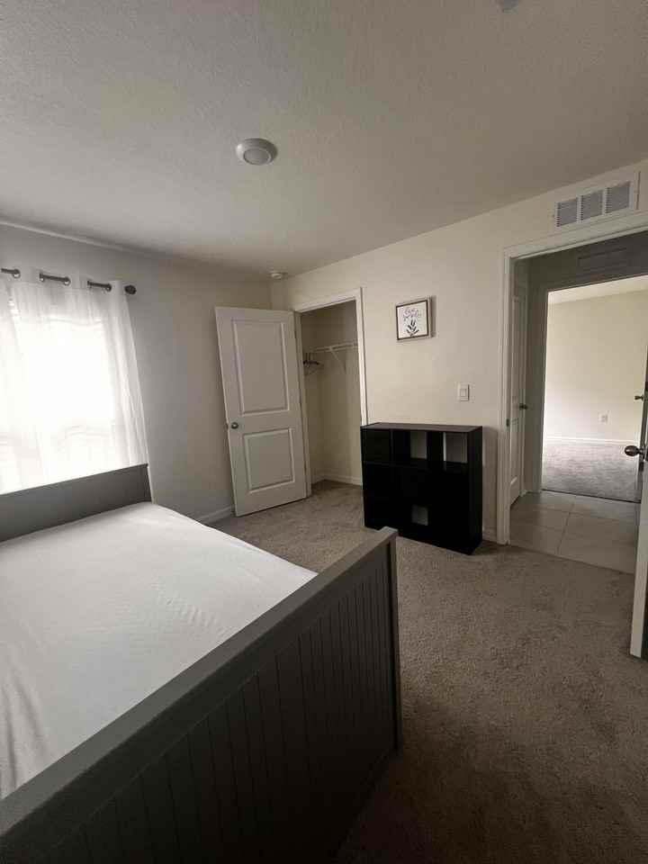 450 Sunlit Coral St #NA - Photo 5 of 19