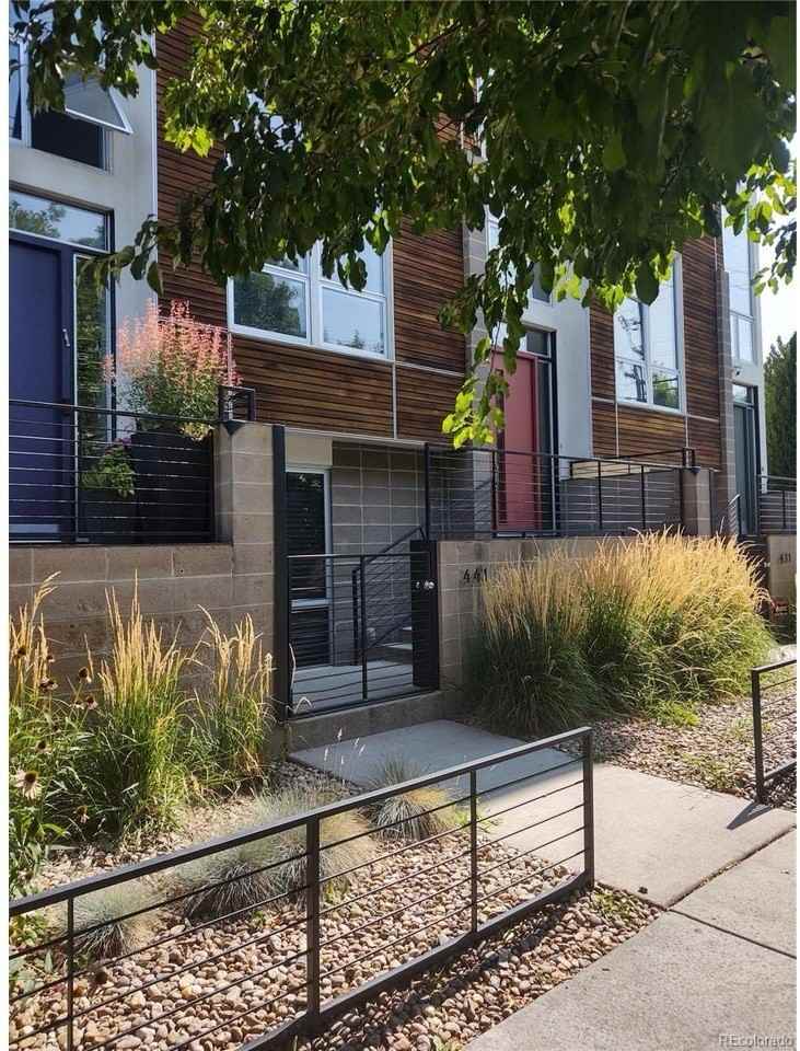 441 24th St #NA - Photo 3 of 34