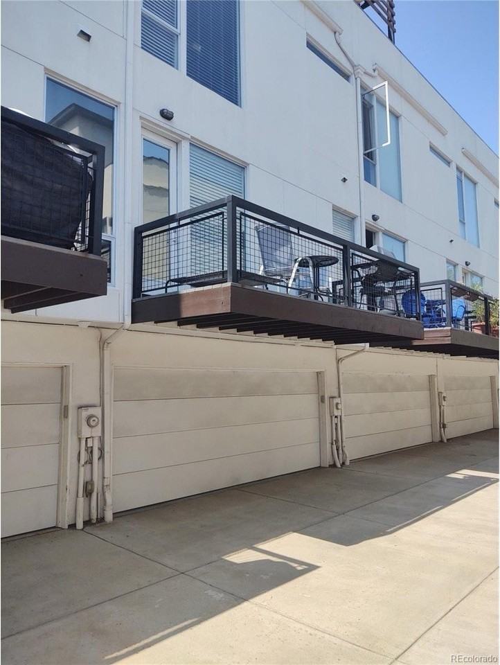 441 24th St #NA - Photo 6 of 34