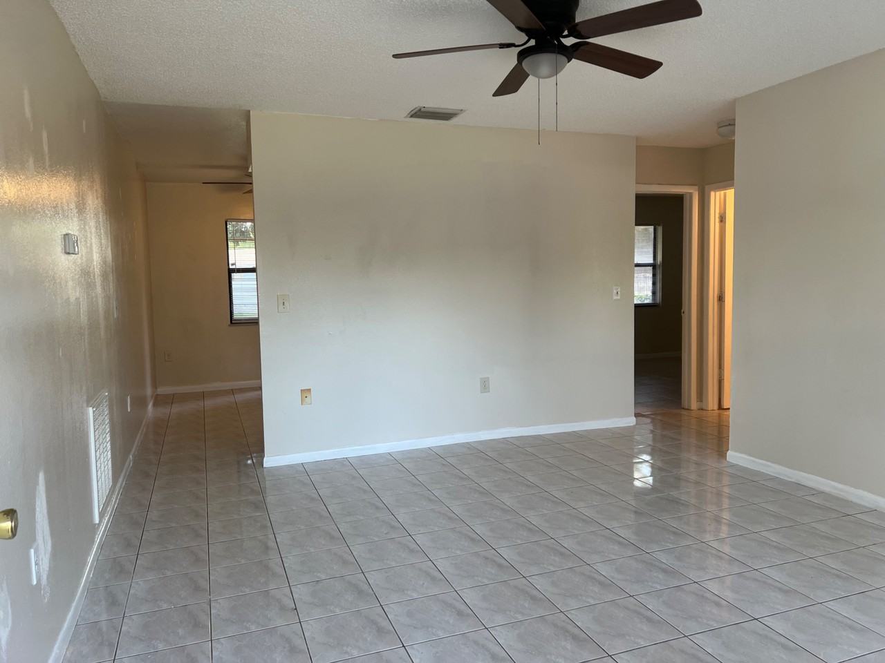 4117 45th Ave N #4117 - Photo 4 of 28