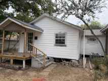 740 W College St #A - Photo 1 of 1