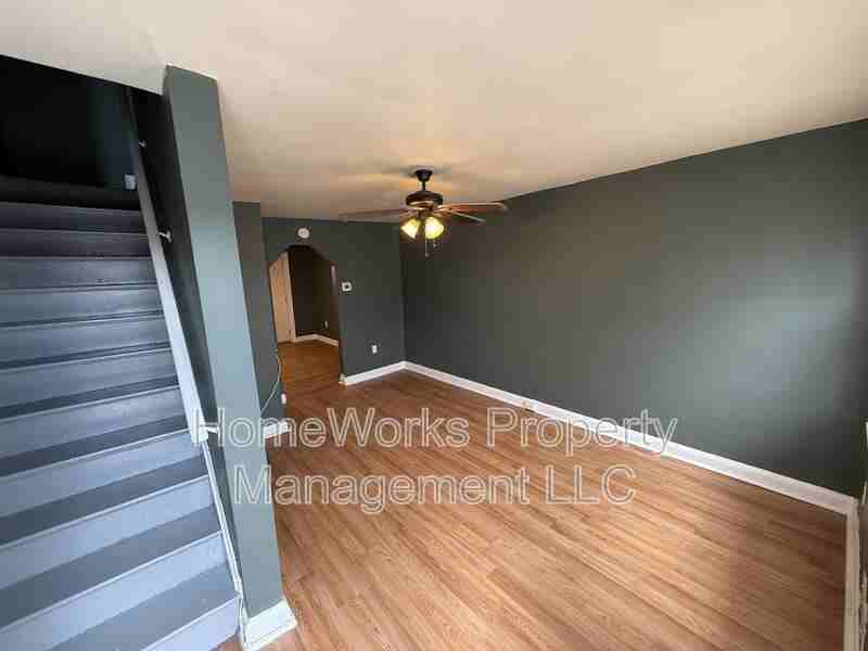 3844 Elmley Ave - Photo 4 of 22