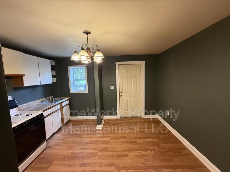 3844 Elmley Ave - Photo 7 of 22