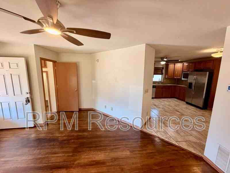 4508 N Asbury Ave - Photo 4 of 23