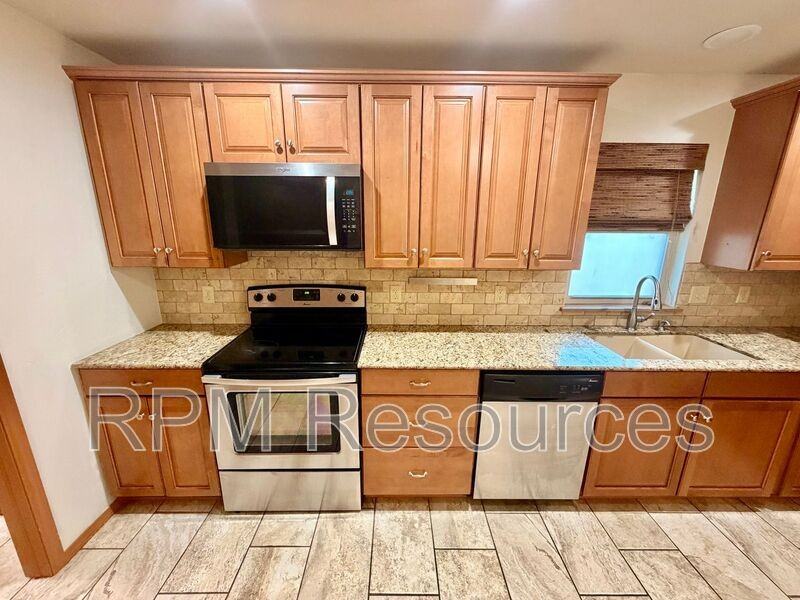 4508 N Asbury Ave - Photo 7 of 23