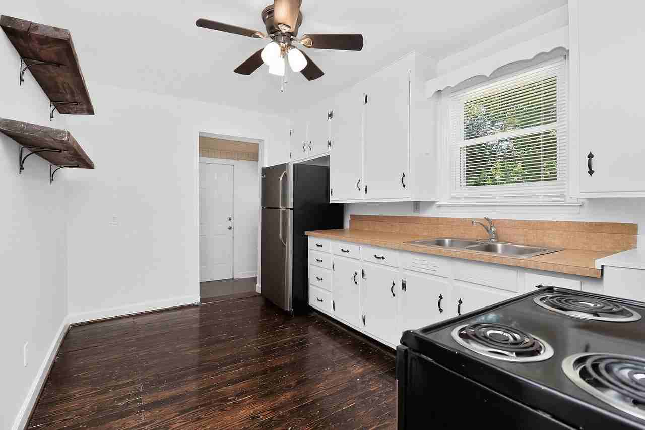 4914 Unaka Ave - Photo 7 of 19
