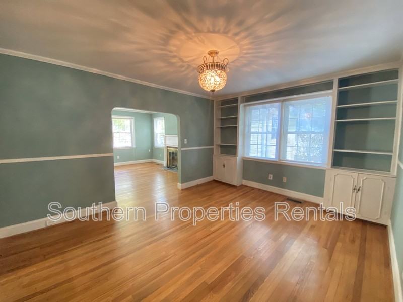 807 Cape Fear Ave - Photo 7 of 24