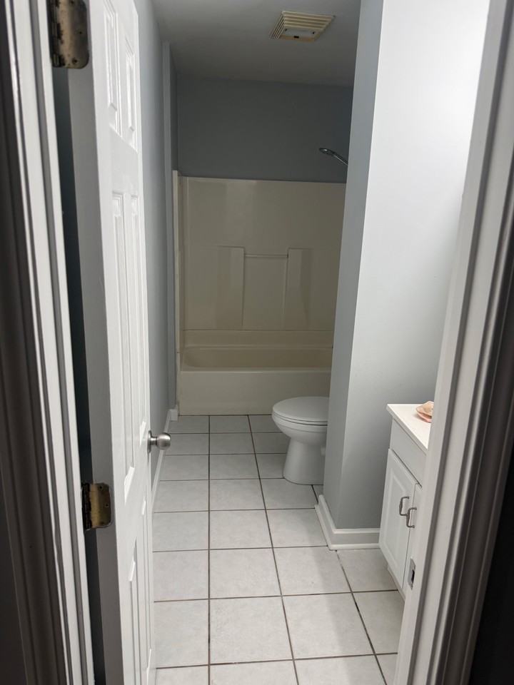 3316 Robert St #1 - Photo 4 of 15