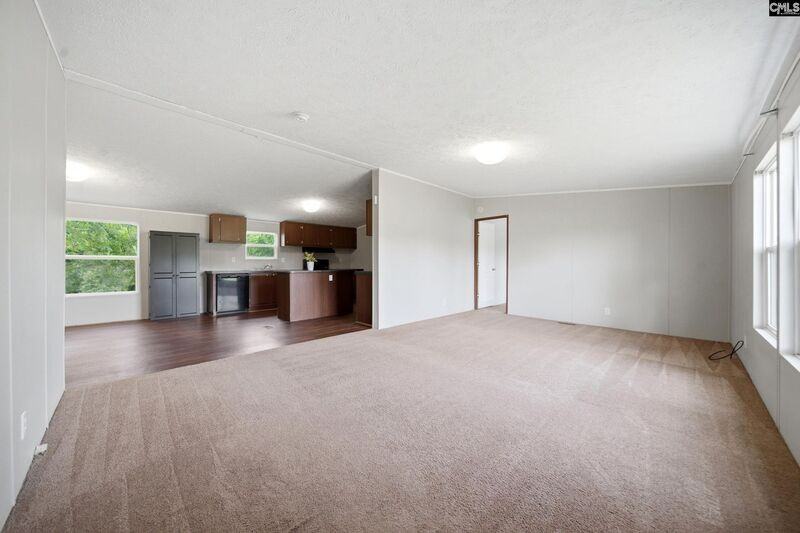 233 Peeler Rd - Photo 3 of 18
