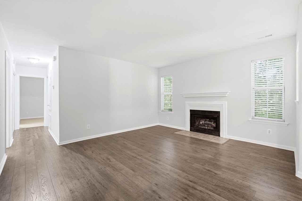 6000 Gray Gate Ln #C - Photo 4 of 29