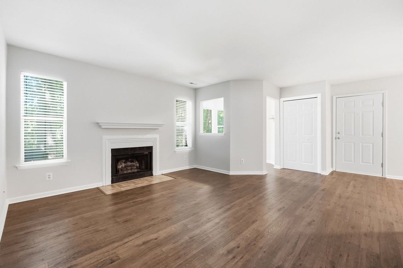 6000 Gray Gate Ln #C - Photo 5 of 29