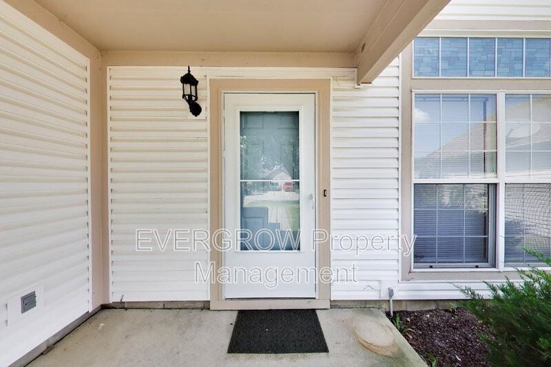 5244 Rocky Mountain Dr - Photo 4 of 42
