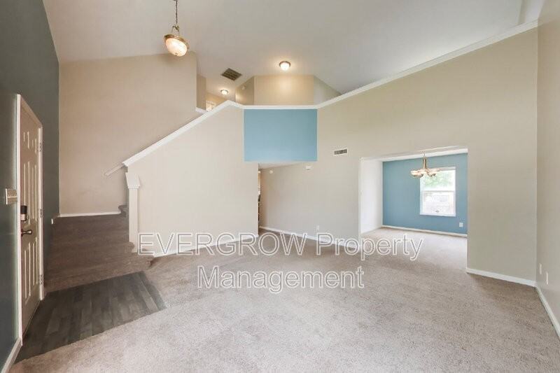 5244 Rocky Mountain Dr - Photo 6 of 42