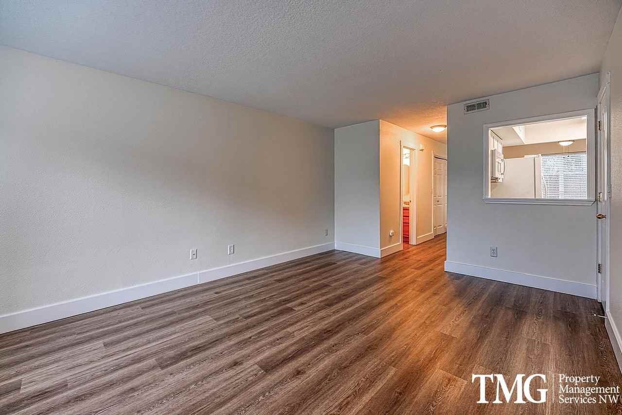 697 32nd St #2 - Photo 5 of 29